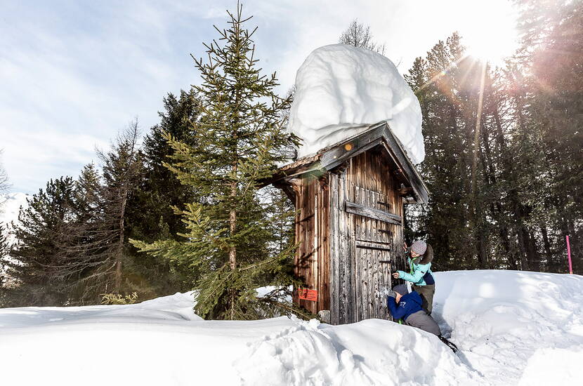 Zoom: Escursione per famiglie Foxtrail Davos Klosters. Volete vedere Davos con occhi diversi e vivere insieme qualcosa di speciale?