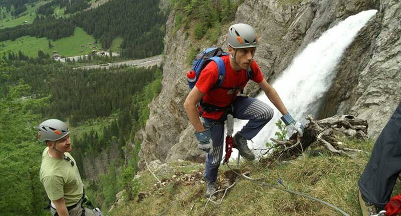 Ausflugsziele Bern - Klettersteig Engstligenalp. Die sportliche Herausforderung mit fantastischem Panorama-Ausblick im Berner Oberland.