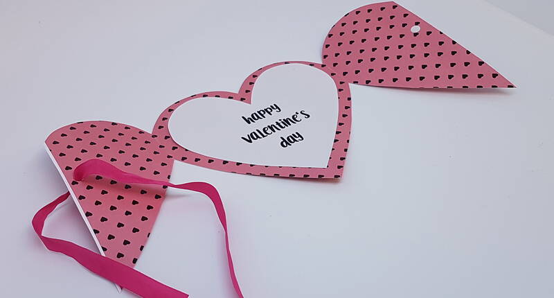 Personalisierbare Valentinstagskarte für Verliebte zum selber erstellen.
