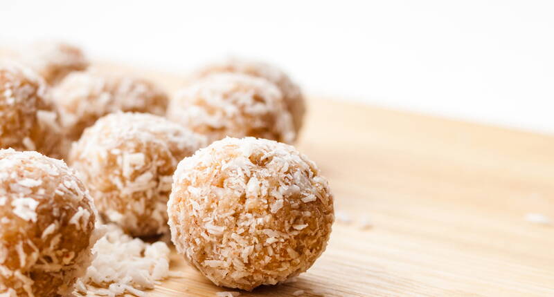 Les délicieux biscuits low carb aux amandes et à la noix de coco se préparent en un clin d'œil.
